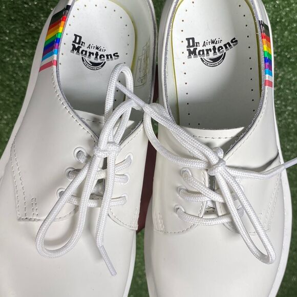 Doctor Martin Women's White Oxfords - Picture 3 of 6